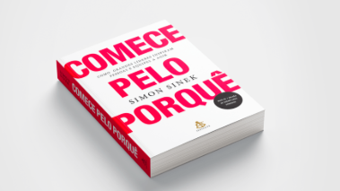 Pessoa refletindo com livro — RXO